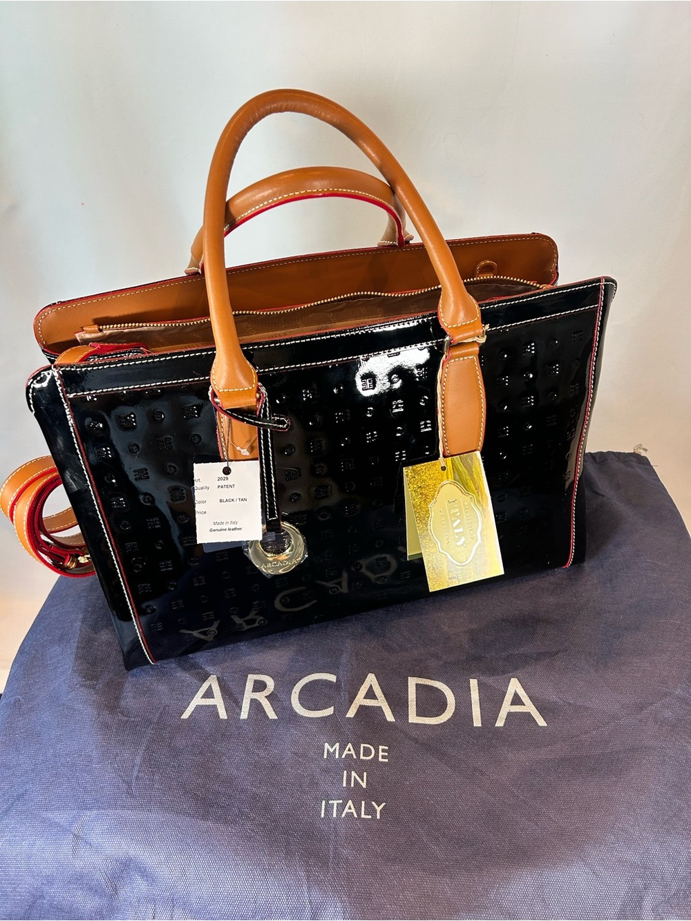 Arcadia business large top handle tote, black patent calfskin leather – Italy